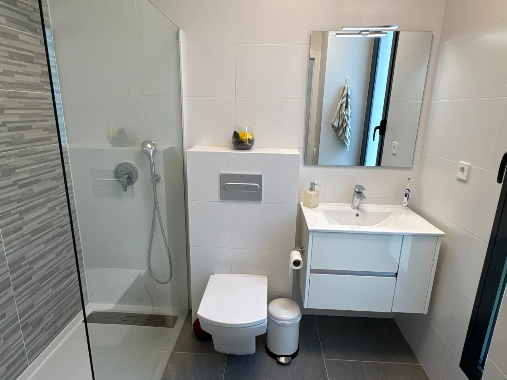 Chalet en Denia para alquiler a largo plazo con 3 dormitorios y piscina. Alto standing
