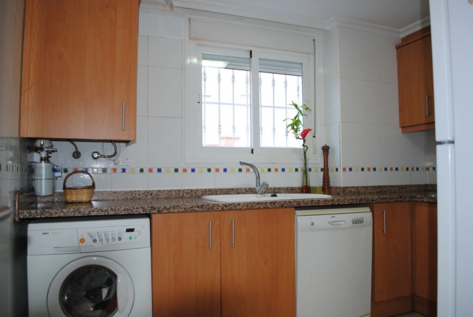 Appartement à Denia en rez-de-chaussée de 2 chambres avec terrasse privée à vendre.
