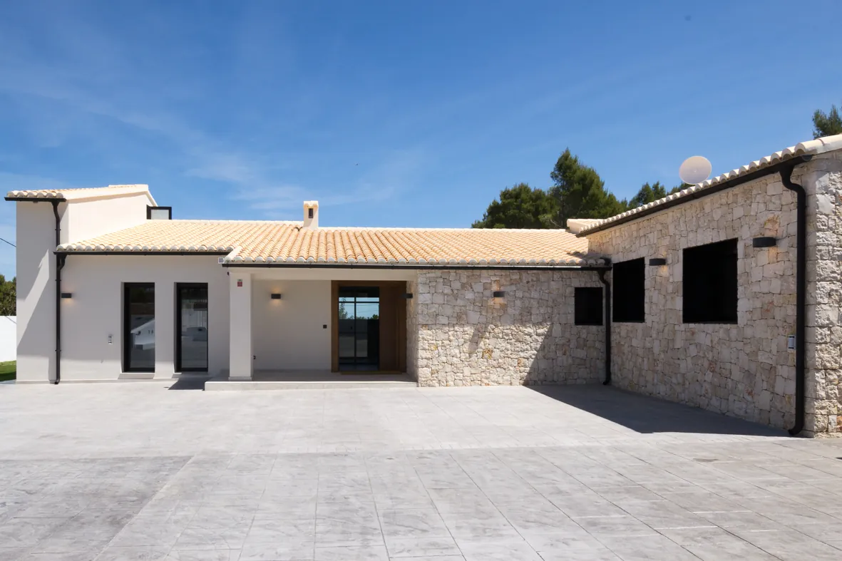 Gran finca en venta en Dénia en la zona de Torrecarrals.