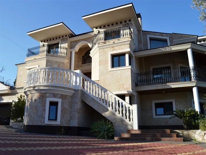 Villa | Chalet en venta en Dénia