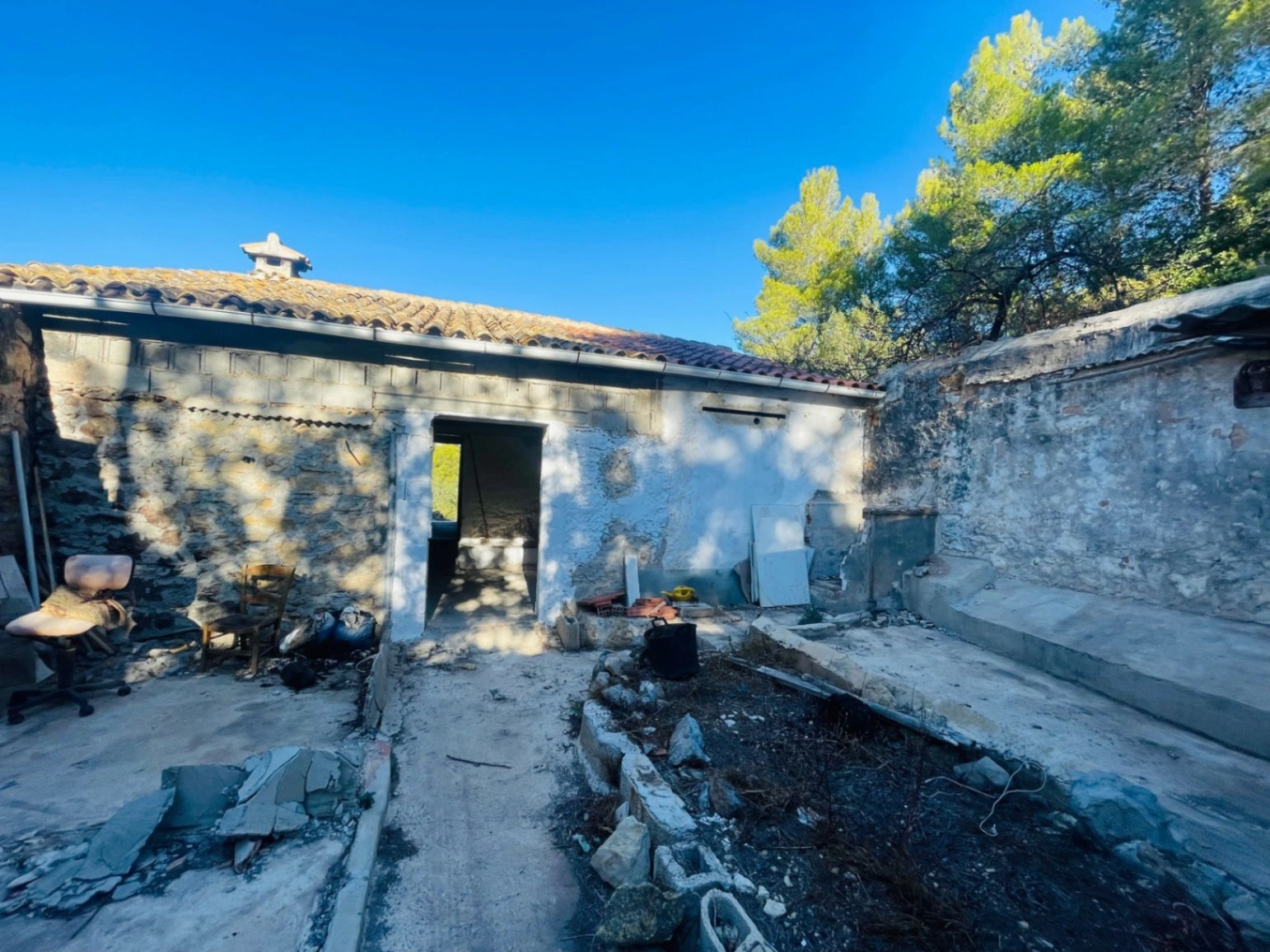 Casa de campo en zona Rotas con parcela de 12000m2.
