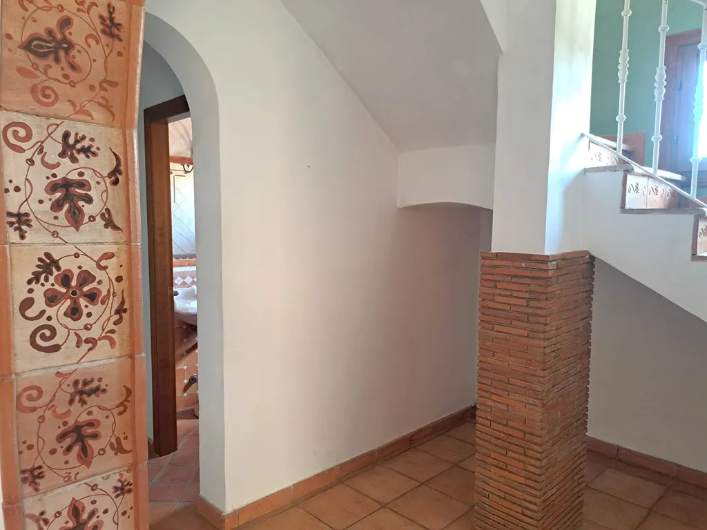 Villa con piscina para comprar en Orba.