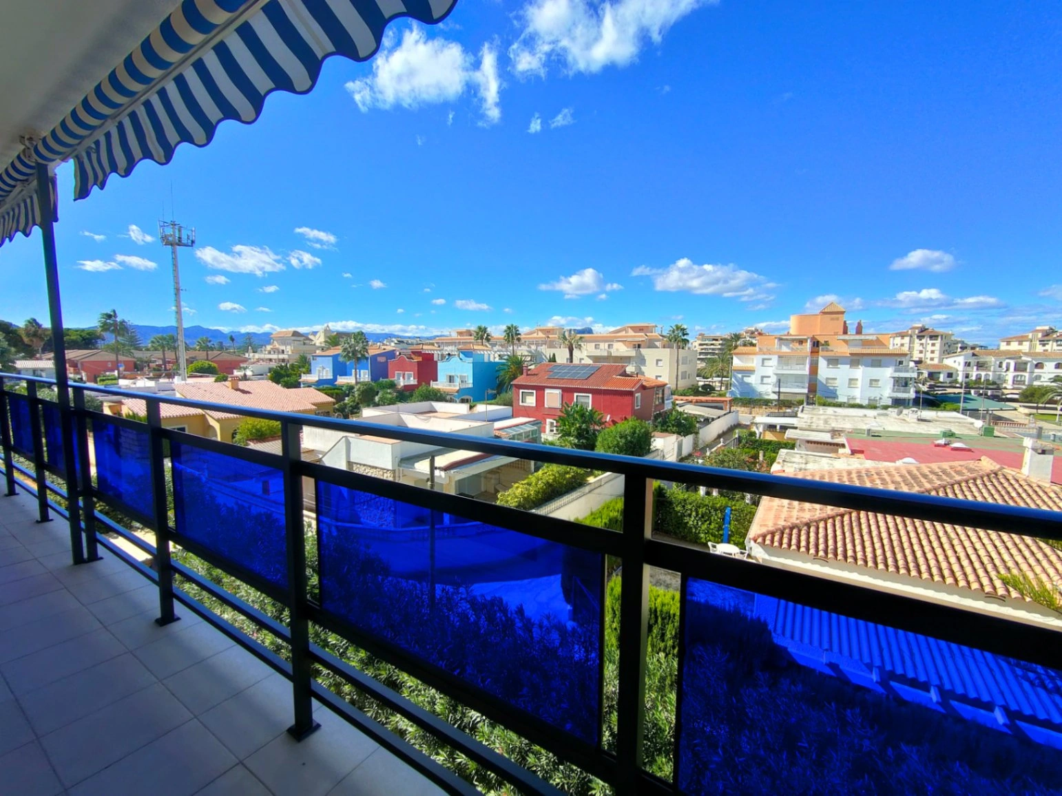 Apartamento en Denia. Primera línea