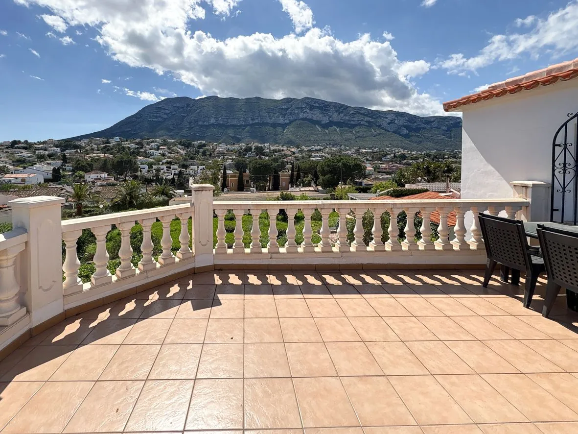 Preciosa villa en San Nicolás con unas vistas maravillosas al Montgó.