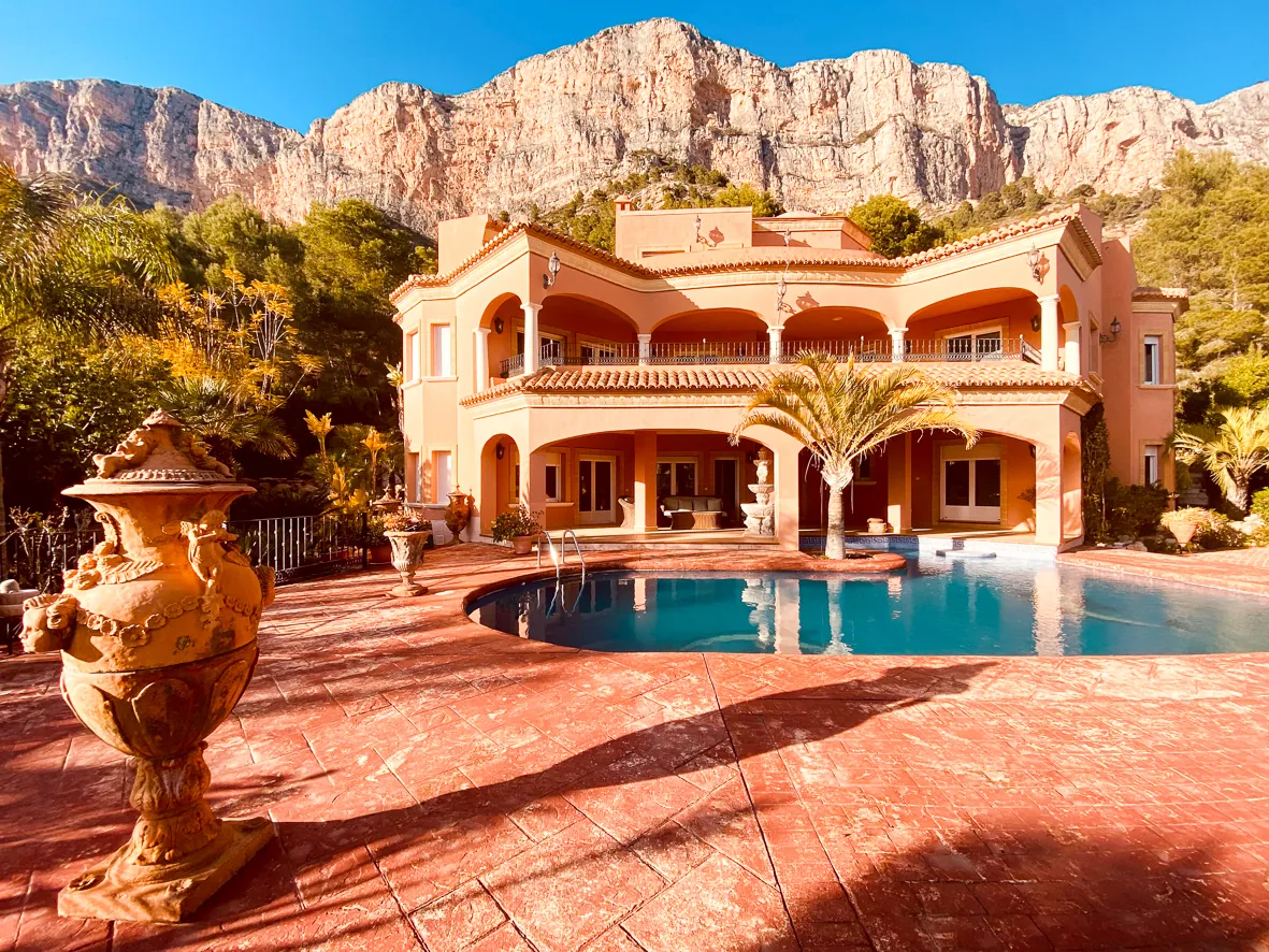 Espectacular villa de lujo en venta en Jávea.