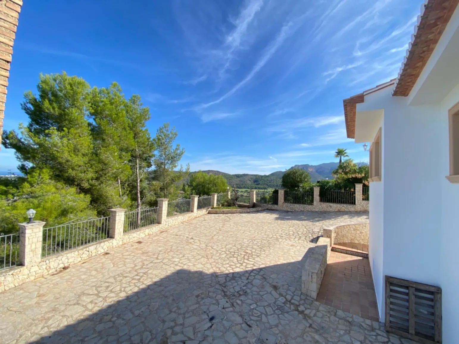 Chalet con vistas al mar en La Sella