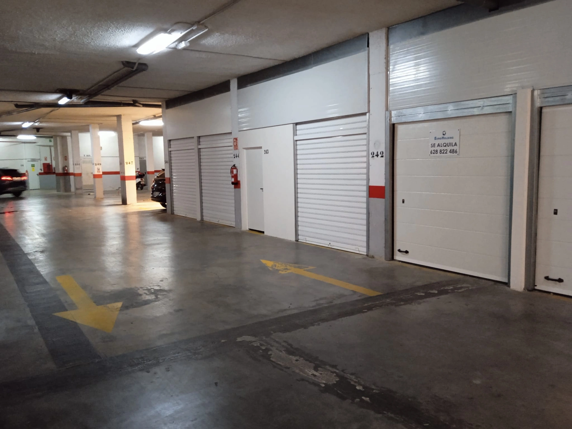Salles de stockage à vendre à Dénia.