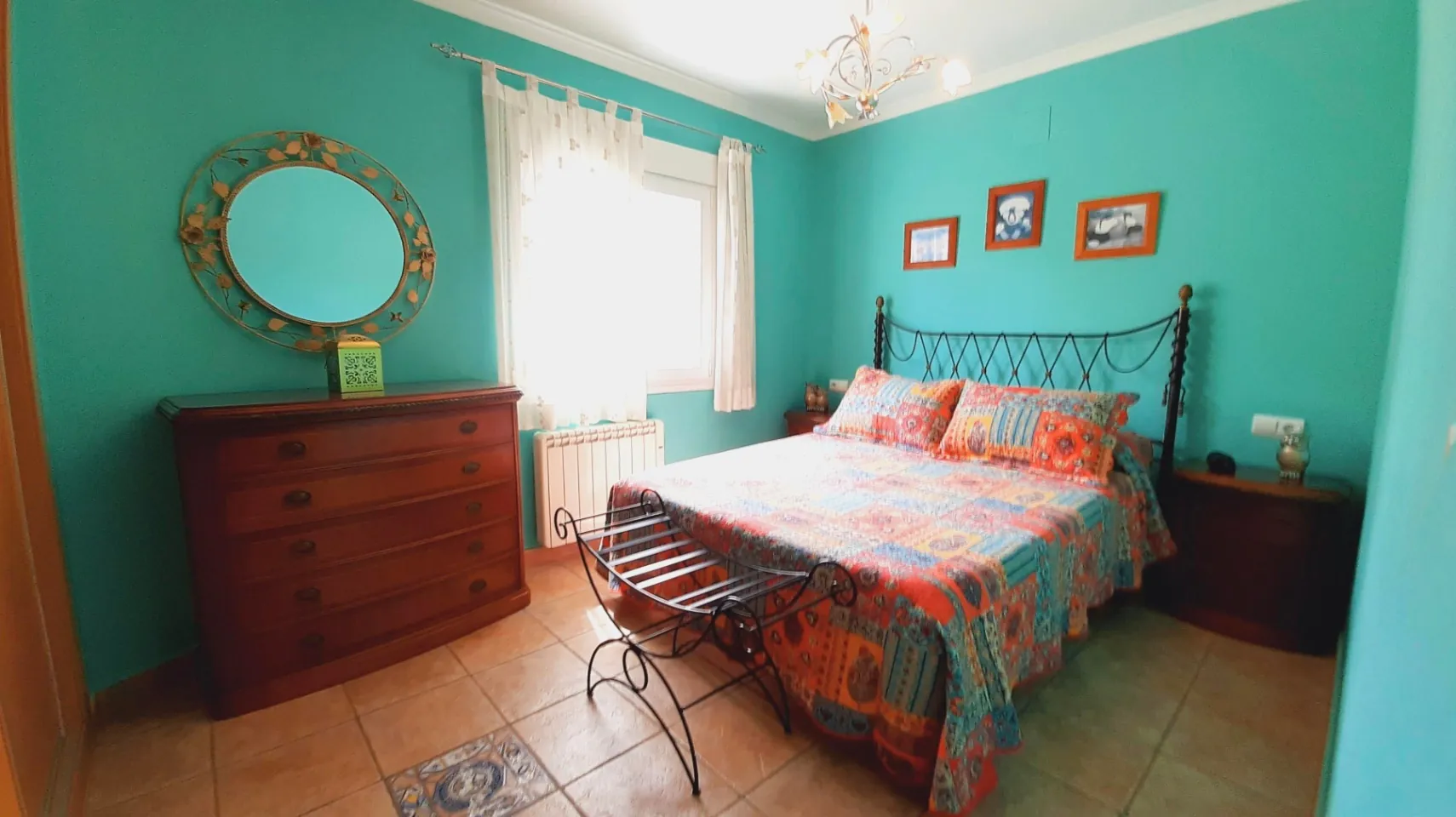 CHALET CON PISCINA EN ZONA RESIDENCIAL EN DENIA