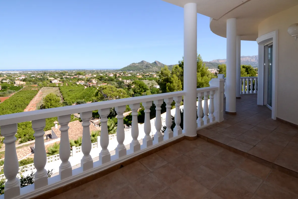 Villa | Chalet en venta en Pedreguer