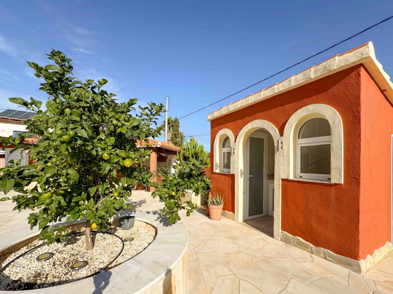 VILLA EN LAS ROTAS