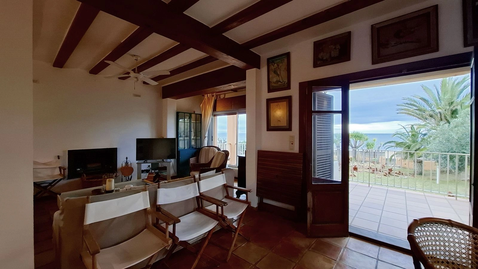Chalet en primera línea de playa