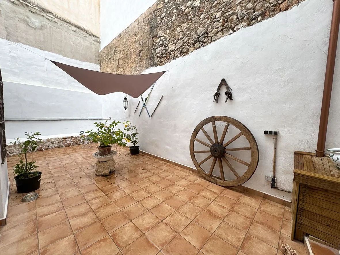Casa de pueblo con increíble encanto en Pego