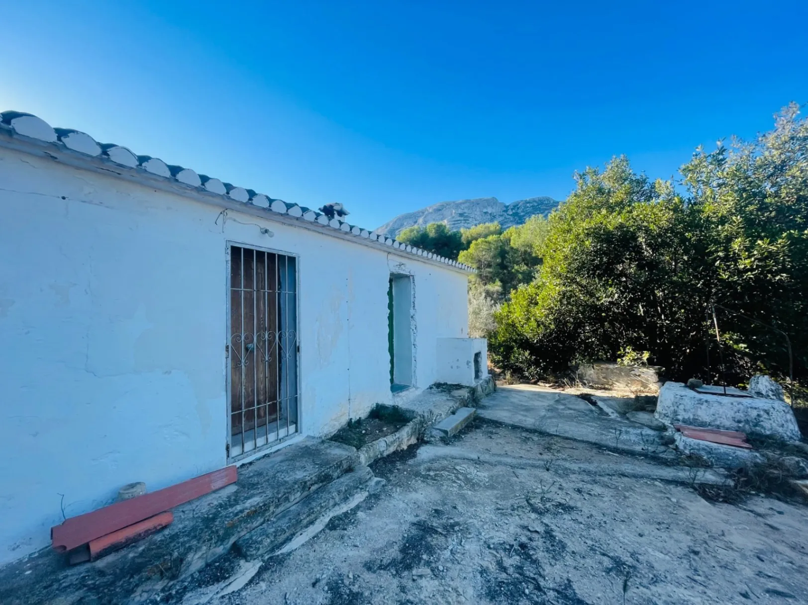 Casa de campo en zona Rotas con parcela de 12000m2.