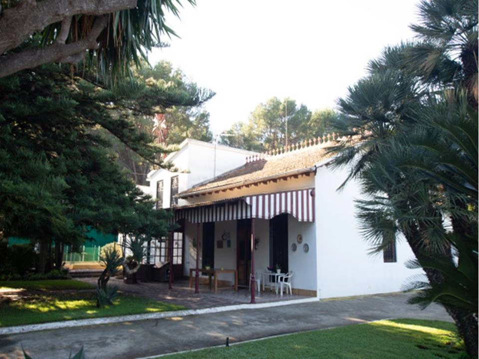 Venta Parcela urbana y Chalet