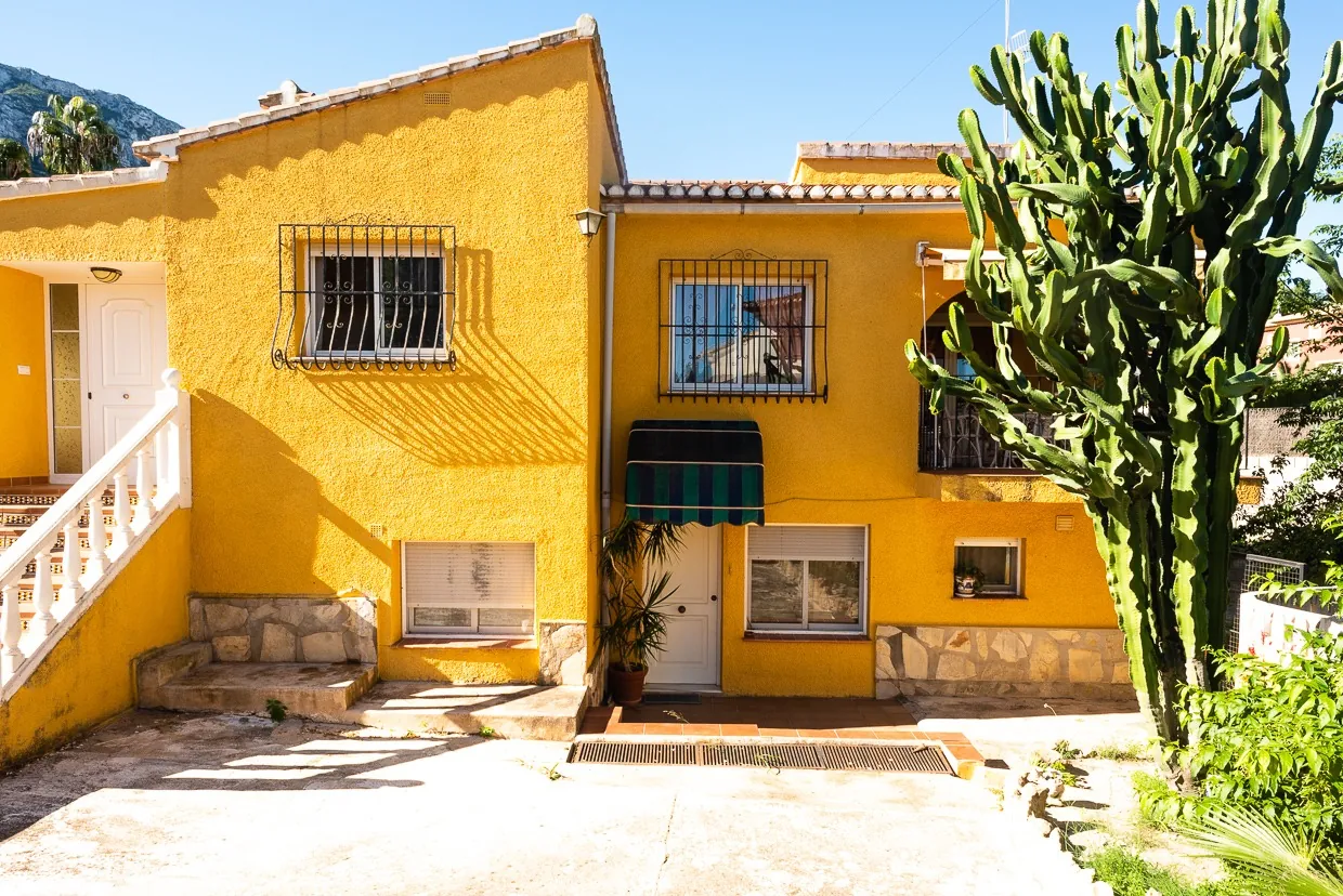 CHALET EN VENTA EN DÉNIA ZONA MONTGO
