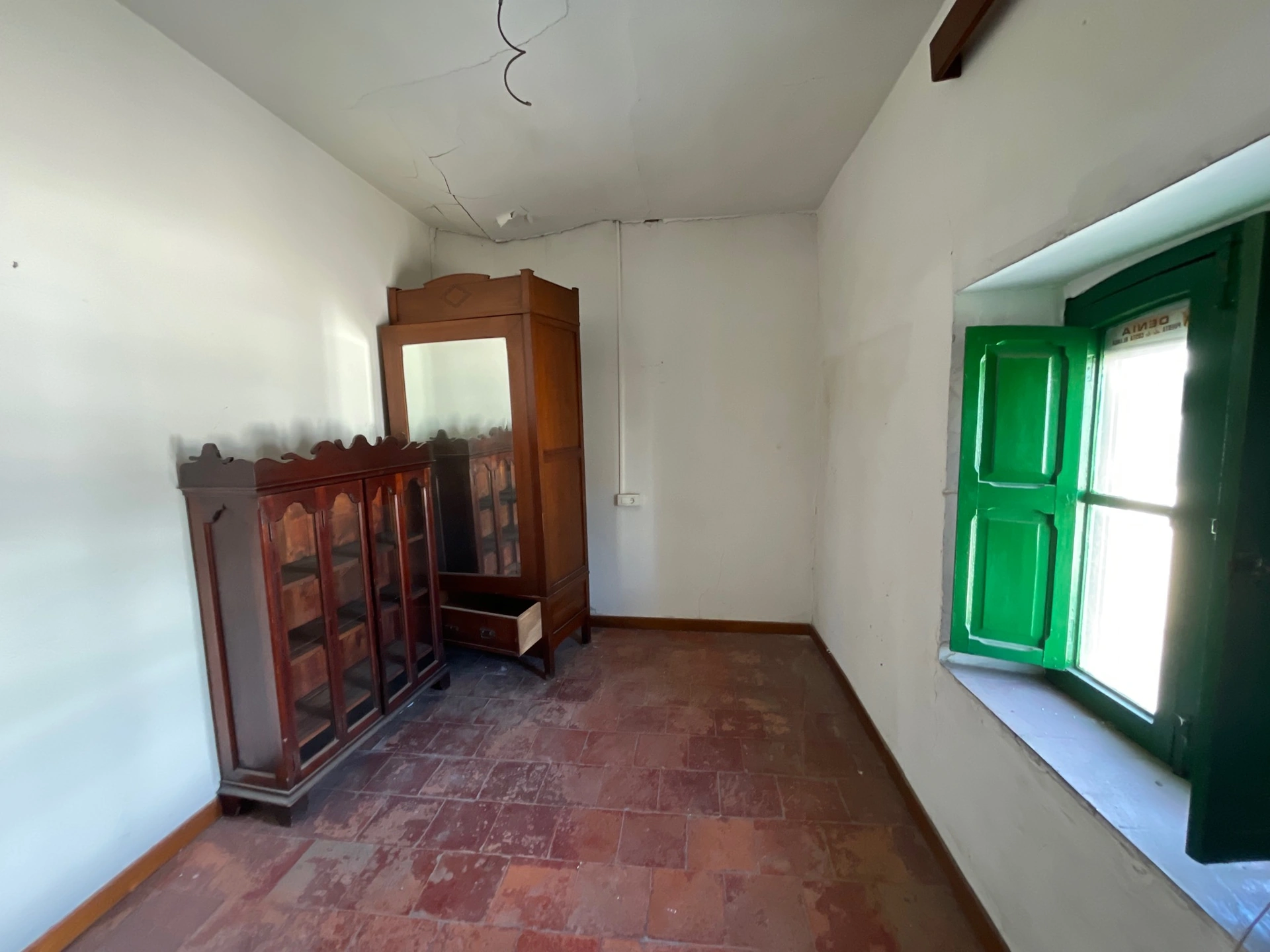 Casa de campo de 500 m2 en suelo urbano con parcela de 3500m2 en Denia zona Sta Paula