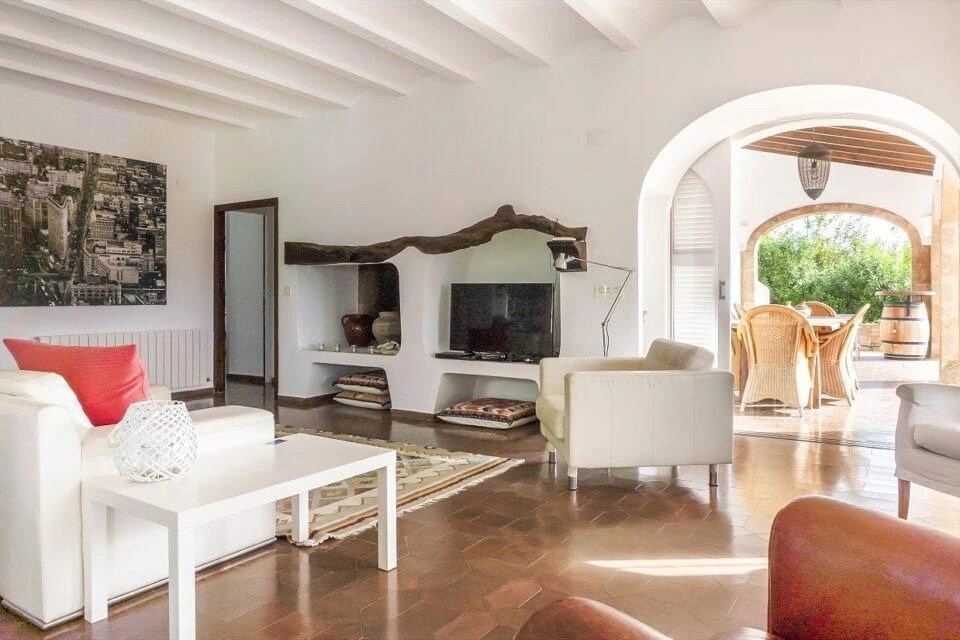 Villa en Jávea con Vistas al Mar y al Montgó