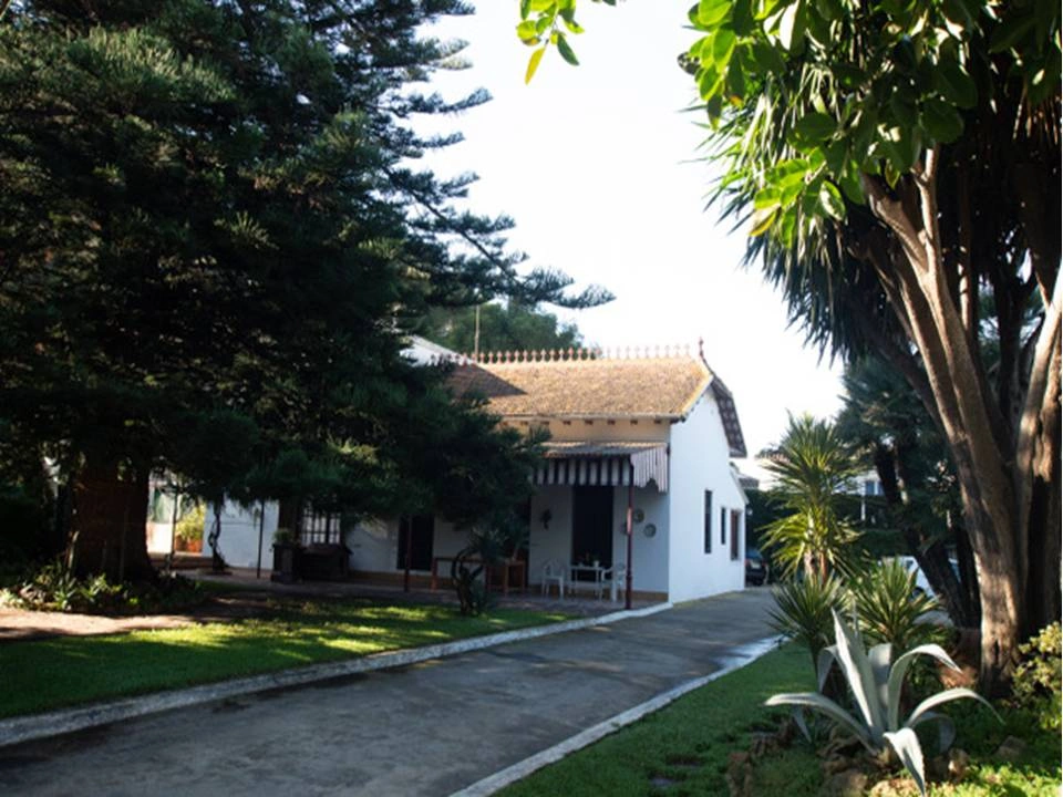 Venta Parcela urbana y Chalet