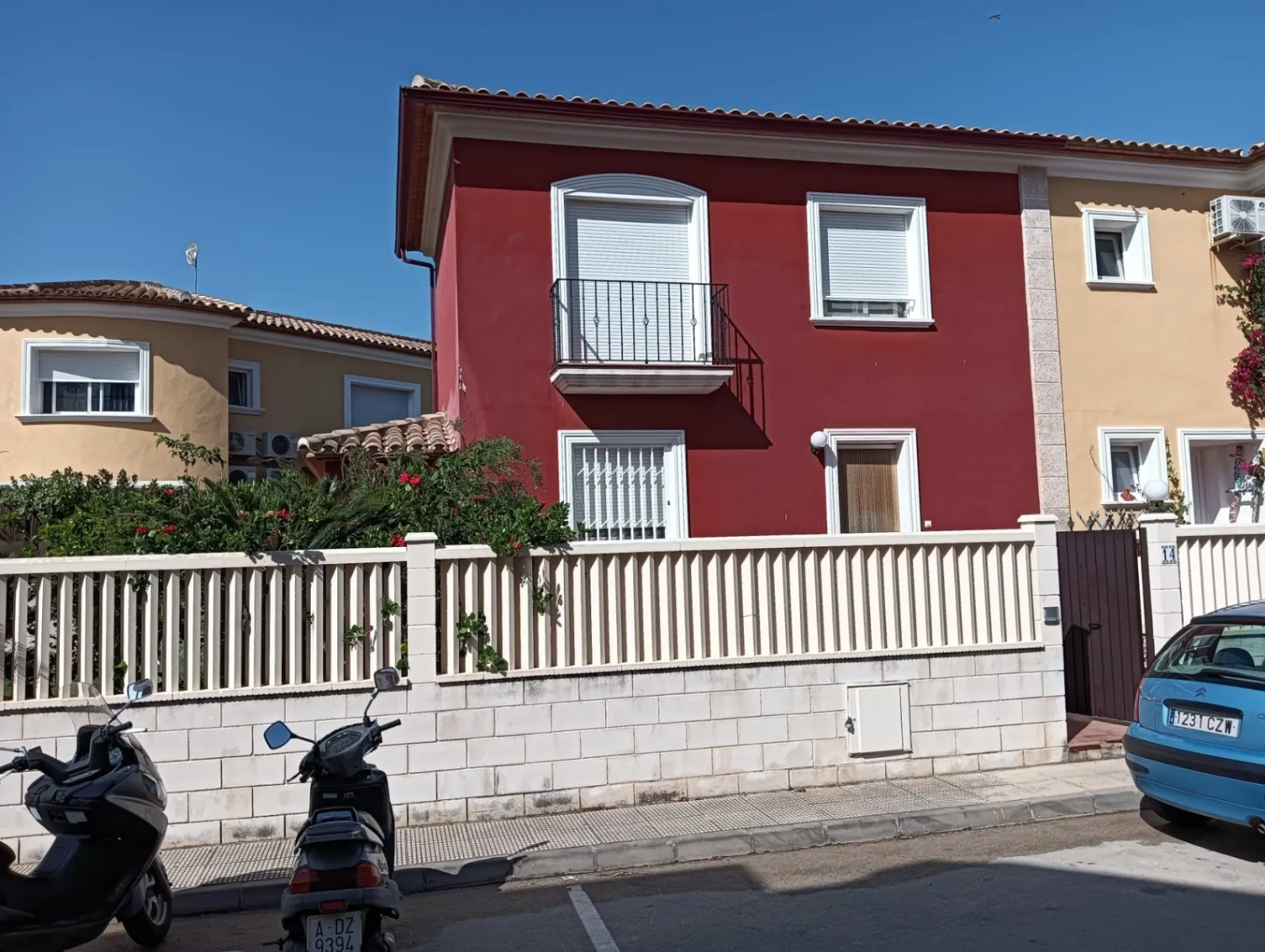 SE ALQUILA DUPLEX (Disponible a partir de Septiembre 2025) DE 3 DORMITORIOS EN ELS POBLETS
