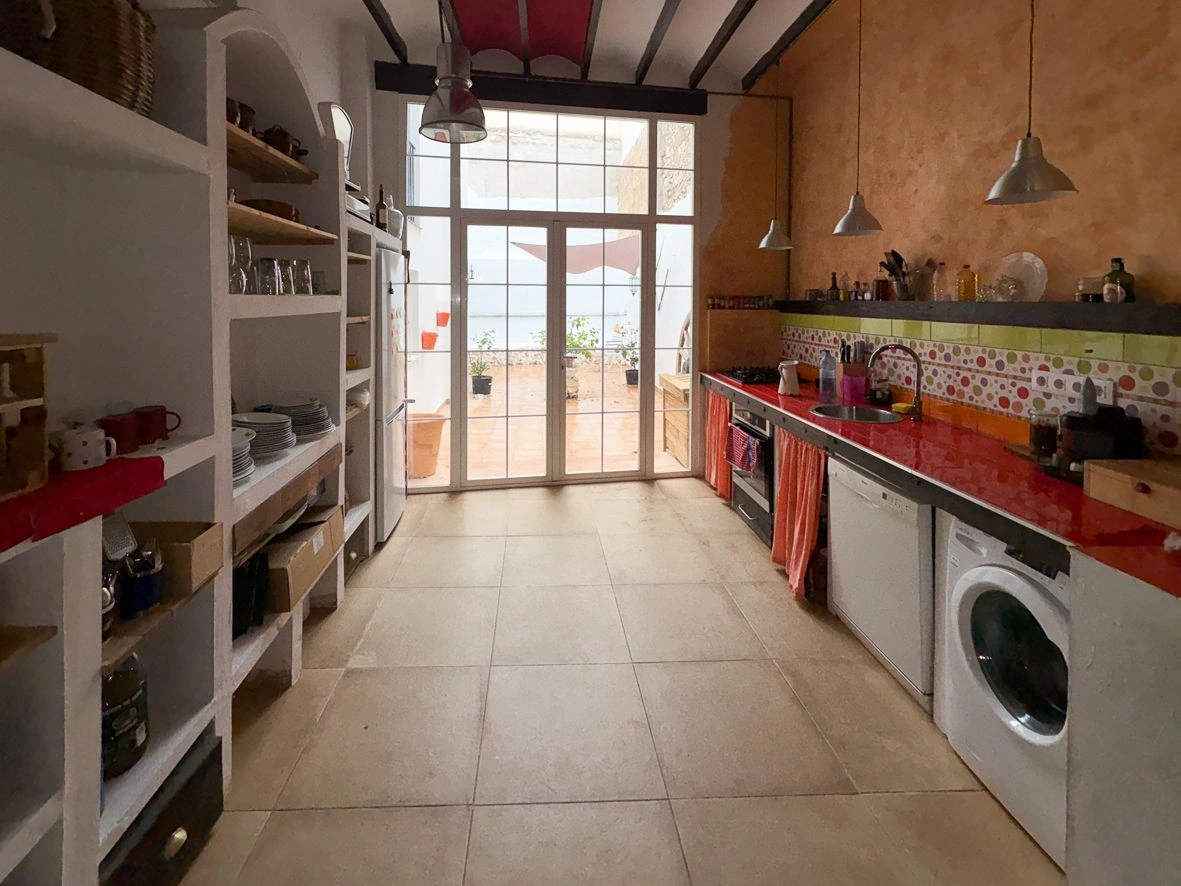 Casa de pueblo con increíble encanto en Pego