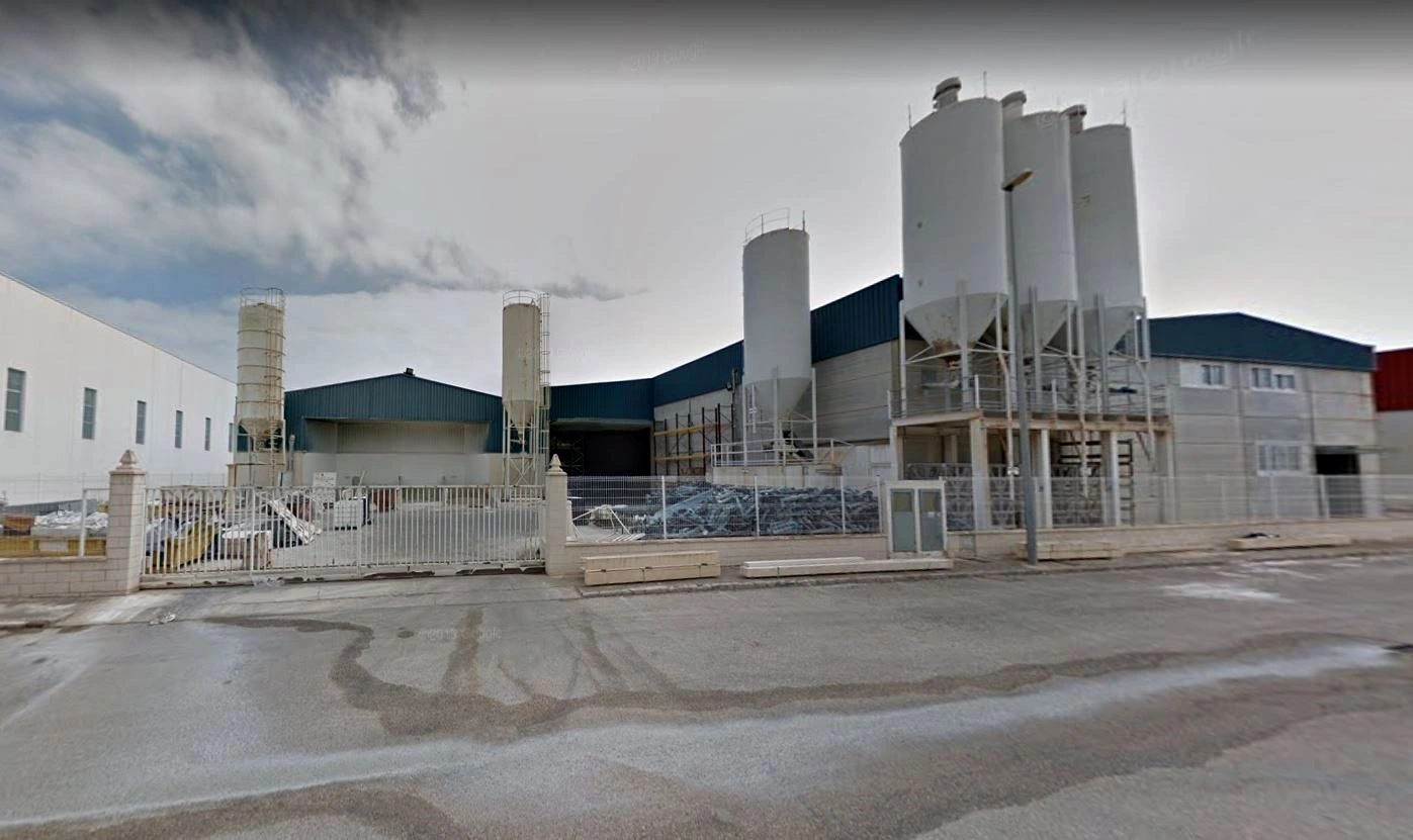 Nave industrial en Oliva (Valencia)
