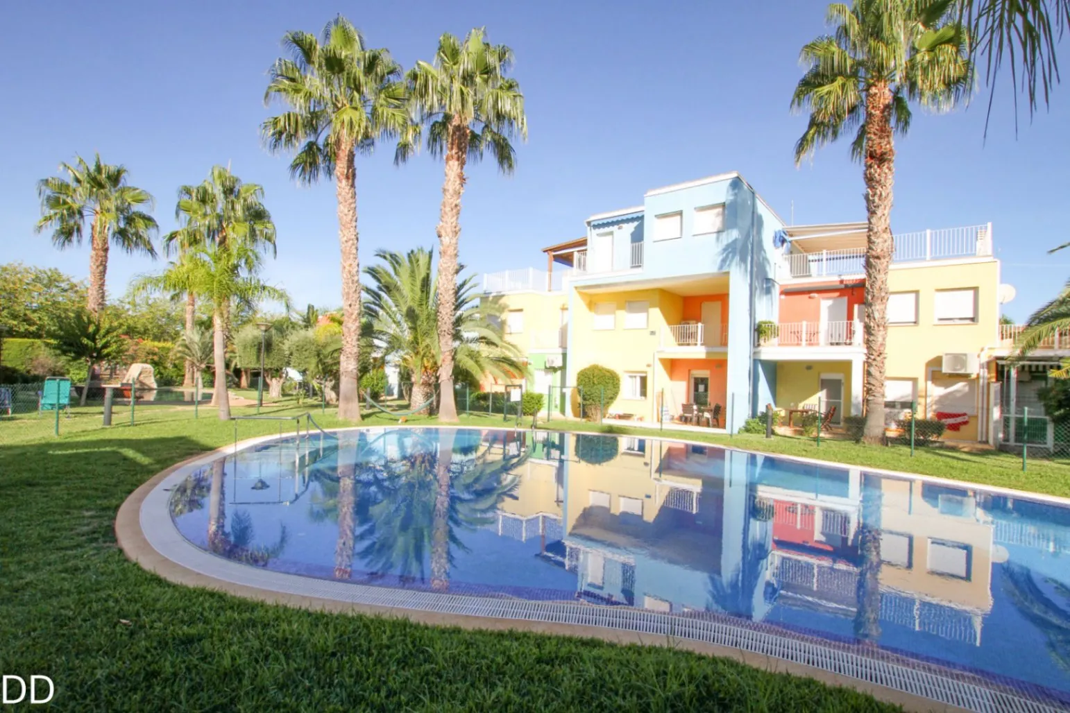 Appartement à vendre de 2 chambres avec piscine et terrasse