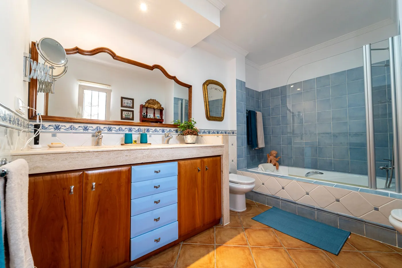CHALET ESTILO MEDITERRANEO EN ZONA LAS ROTAS DENIA