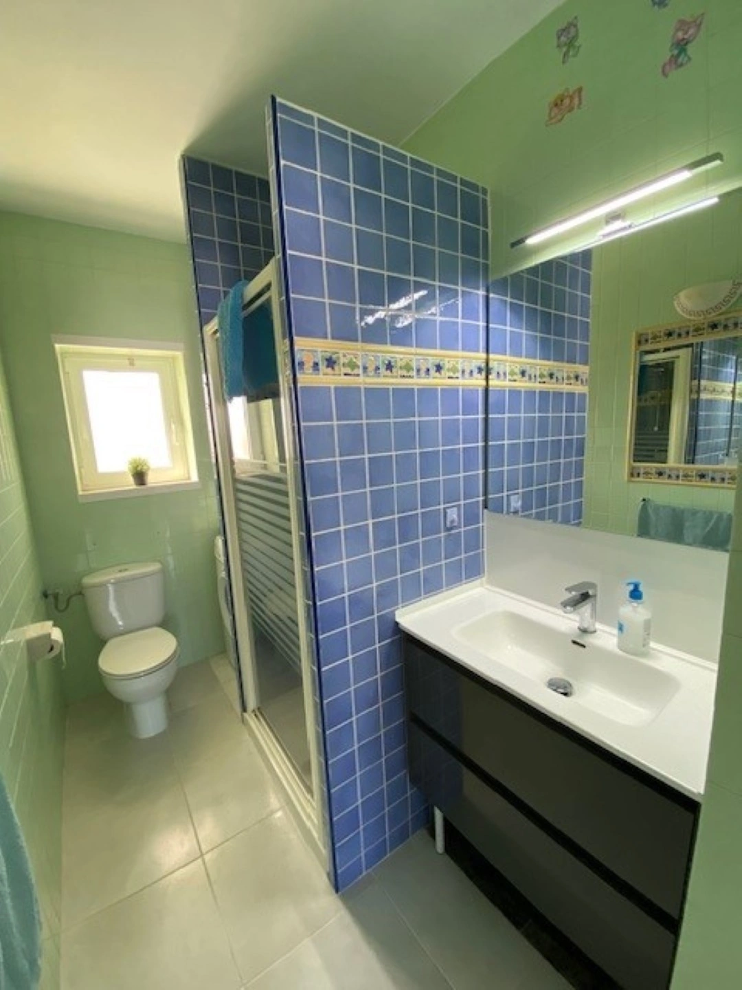 Apartamento en venta en Denia, Primera Línea Playa con vistas al mar, 2 dormitorios.