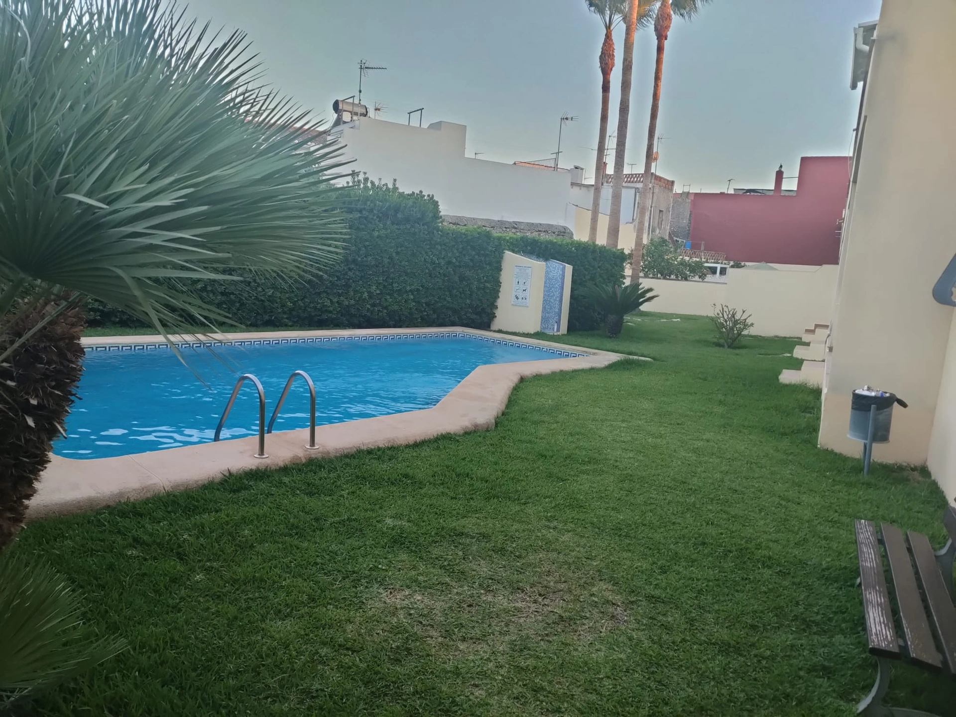 VENTA ADOSADO EN  ELS POBLETS