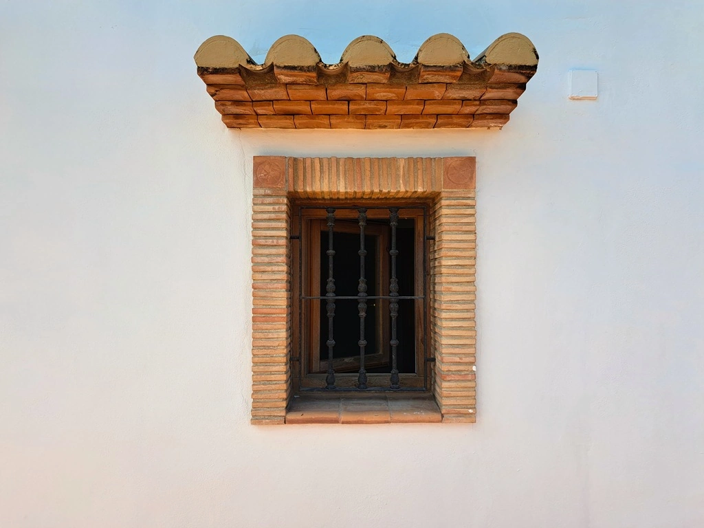 Villa con piscina para comprar en Orba.