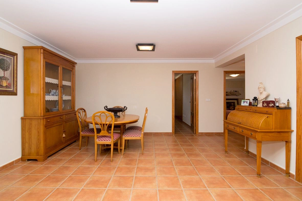 Gran villa cerca del mar y de la ciudad de Dénia.