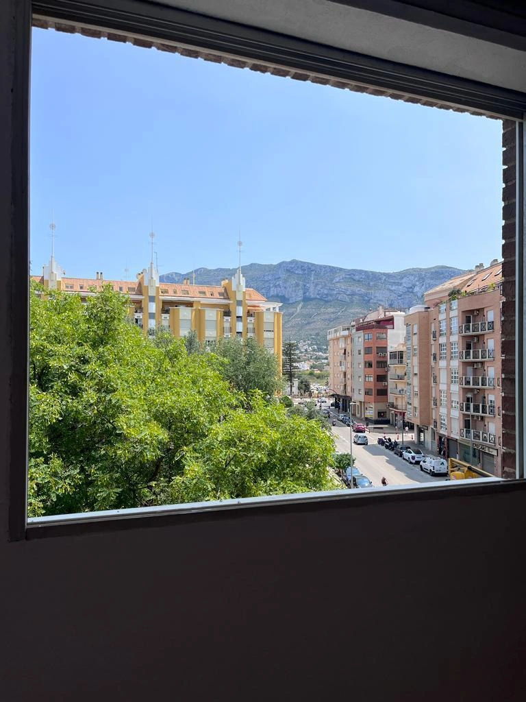 APPARTEMENT CENTRAL TRÈS SPACIEUX À DÉNIA