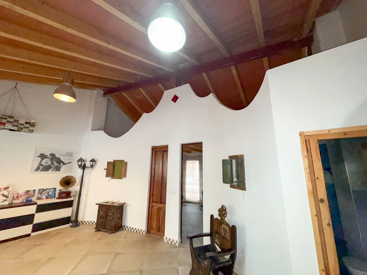 Casa de pueblo con increíble encanto en Pego