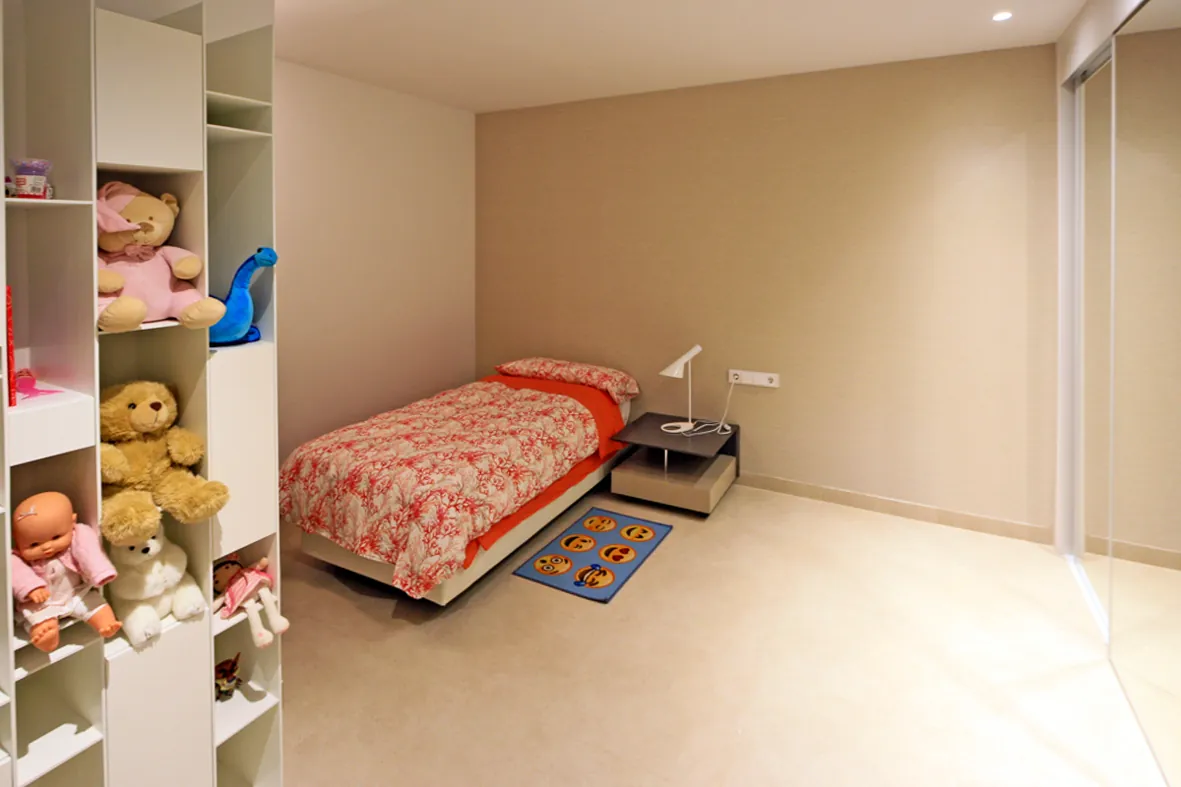 Espectacular apartamento en primera línea de playa en Les Deveses en Dénia.