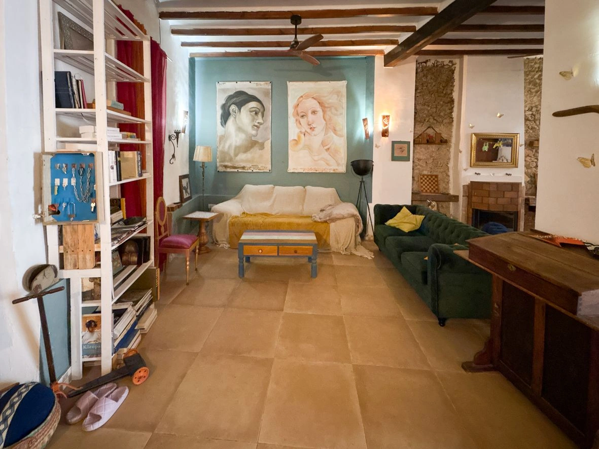 Casa de pueblo con increíble encanto en Pego