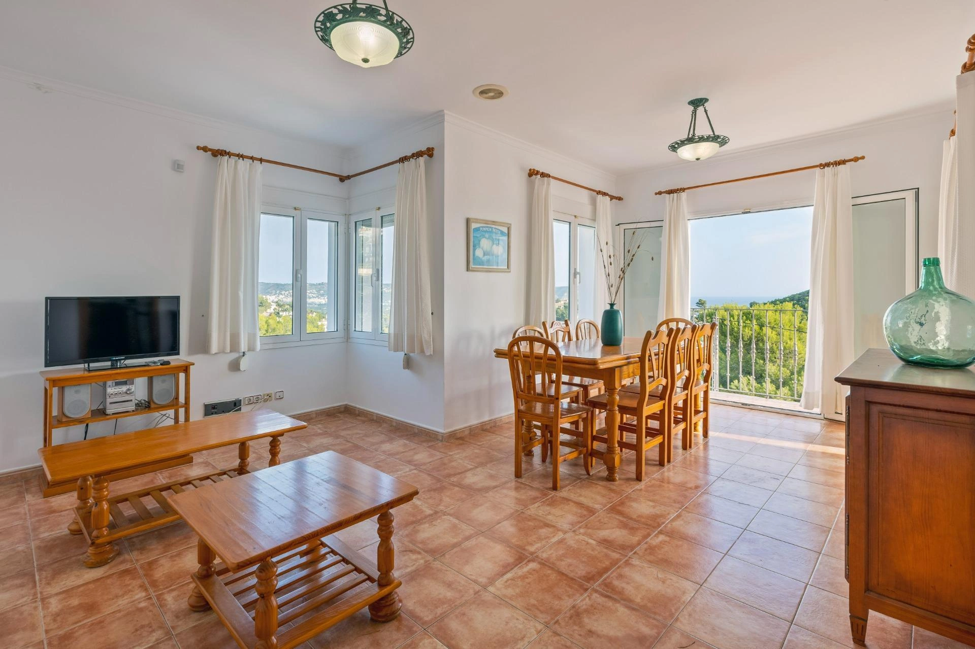 Villa de 5 dormitorios con vistas al mar en Adsubia, Jávea