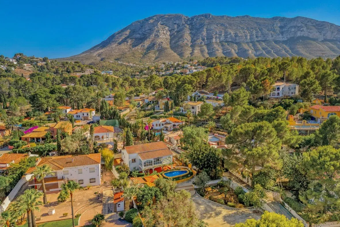 Villa clásica en Las Rotas, Dénia.
