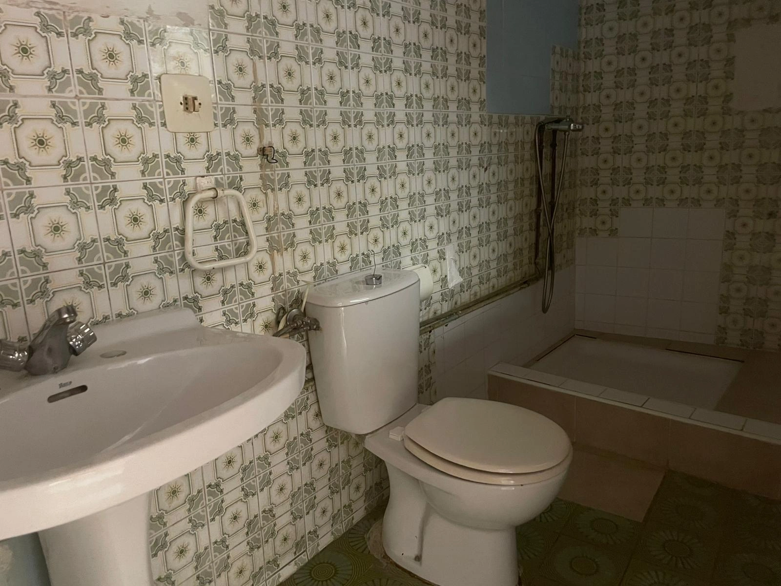 Casa de pueblo en el casco antiguo de Dénia – ¡Una inversión con gran potencial!