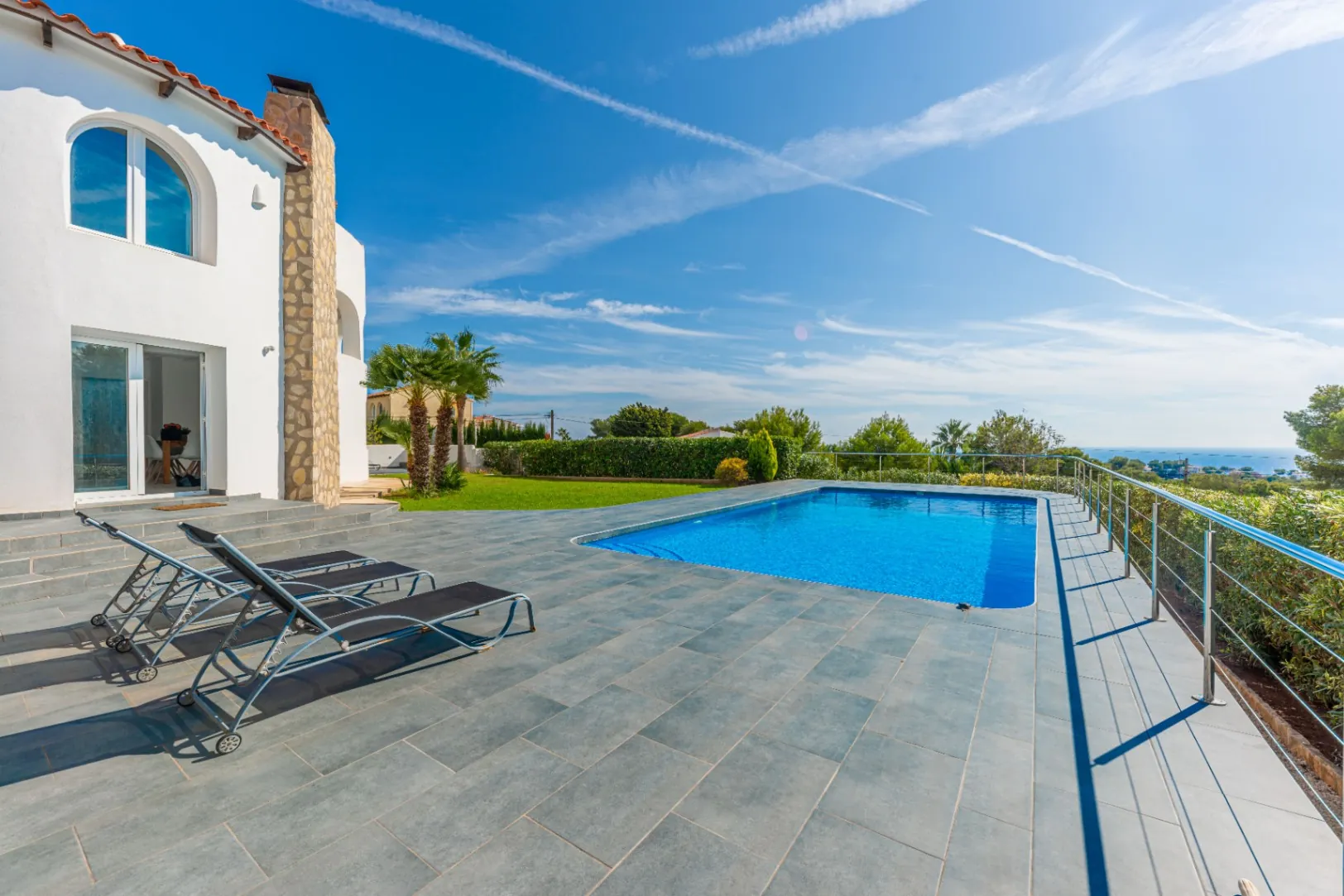Villa Ibiza style en Balcón al mar con vistas al mar