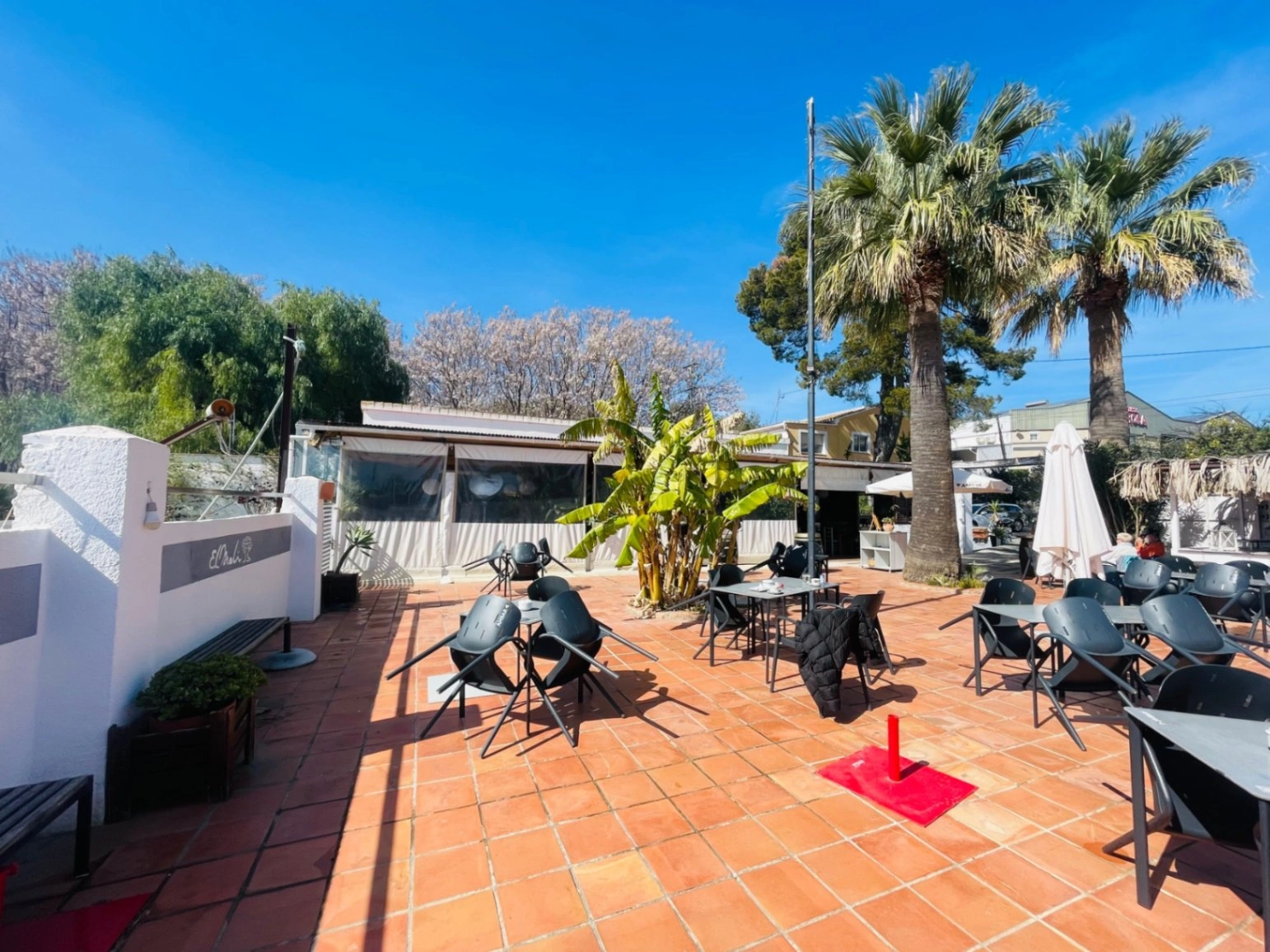 Casa de campo de 500 m2 en suelo urbano con parcela de 3500m2 en Denia zona Sta Paula