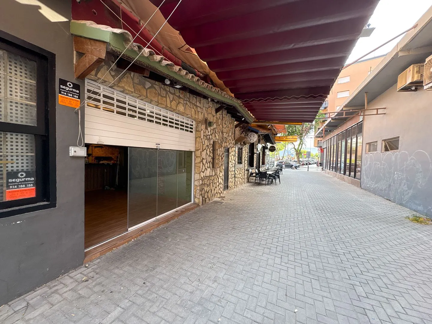 Local commercial aménagé pour la restauration à Dénia.