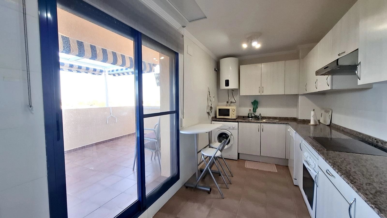 MODERNO ÁTICO DUPLEX EN ALQUILER ANUAL