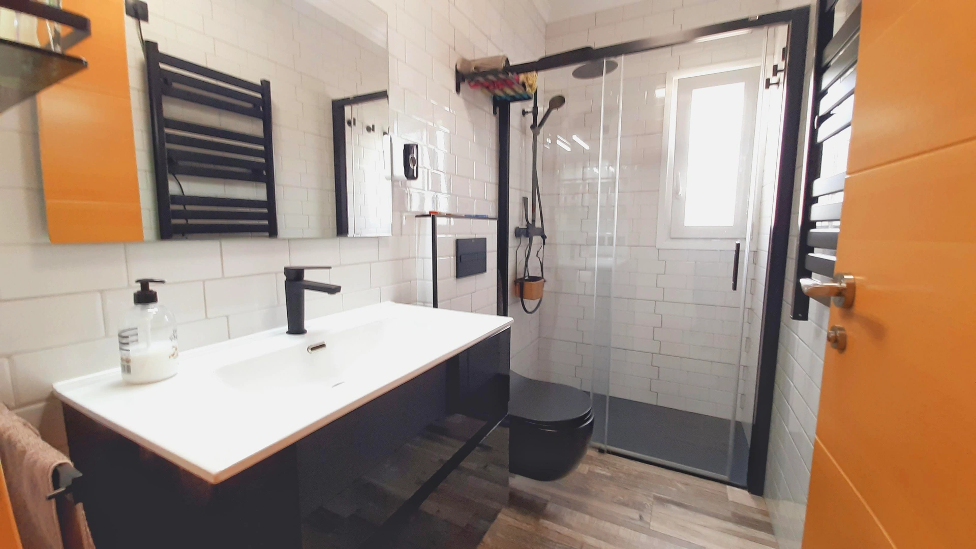 CHALET CON PISCINA EN ZONA RESIDENCIAL EN DENIA