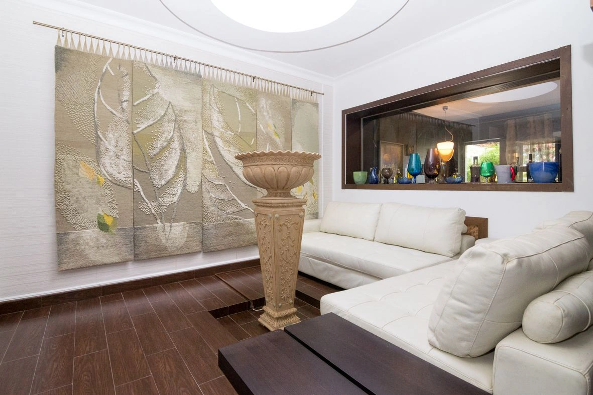 Gran villa en las Rotas con una parcela de 2885 m2.