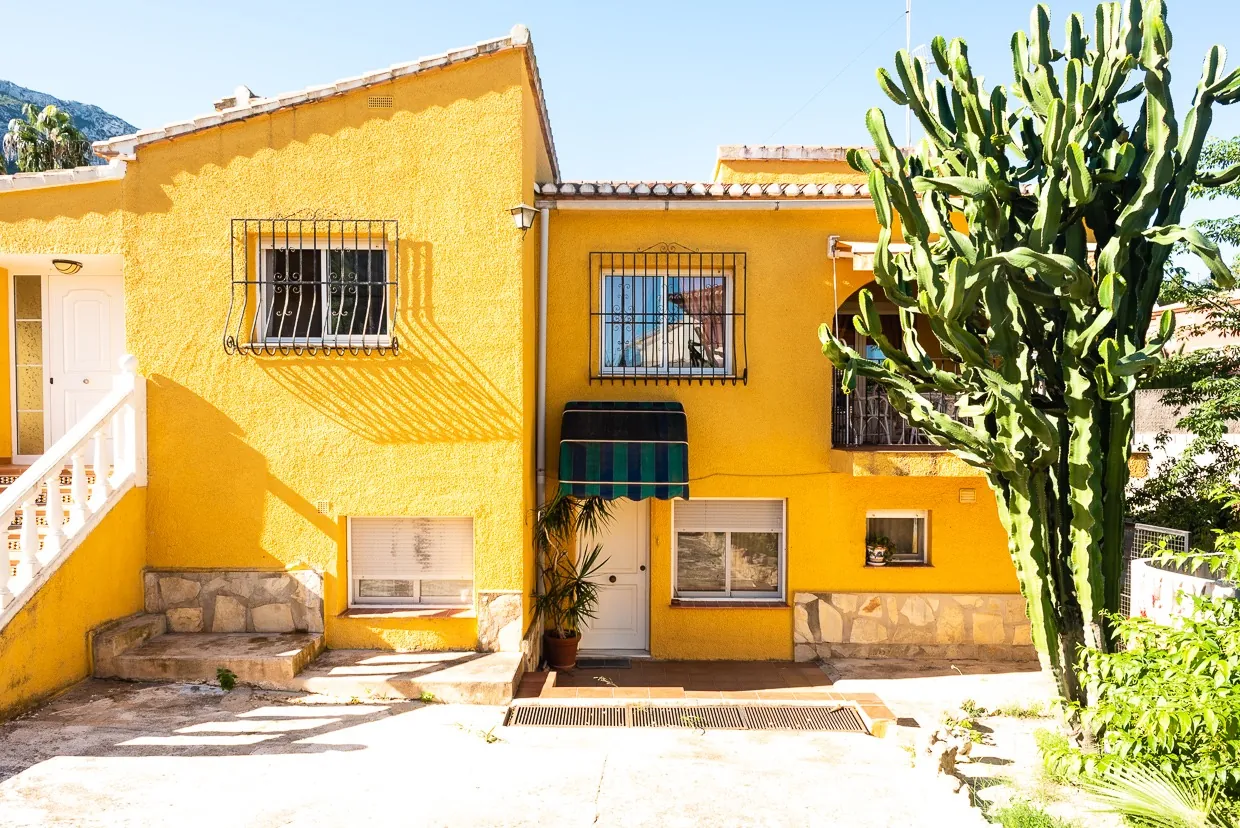 CHALET EN VENTA EN DÉNIA ZONA MONTGO