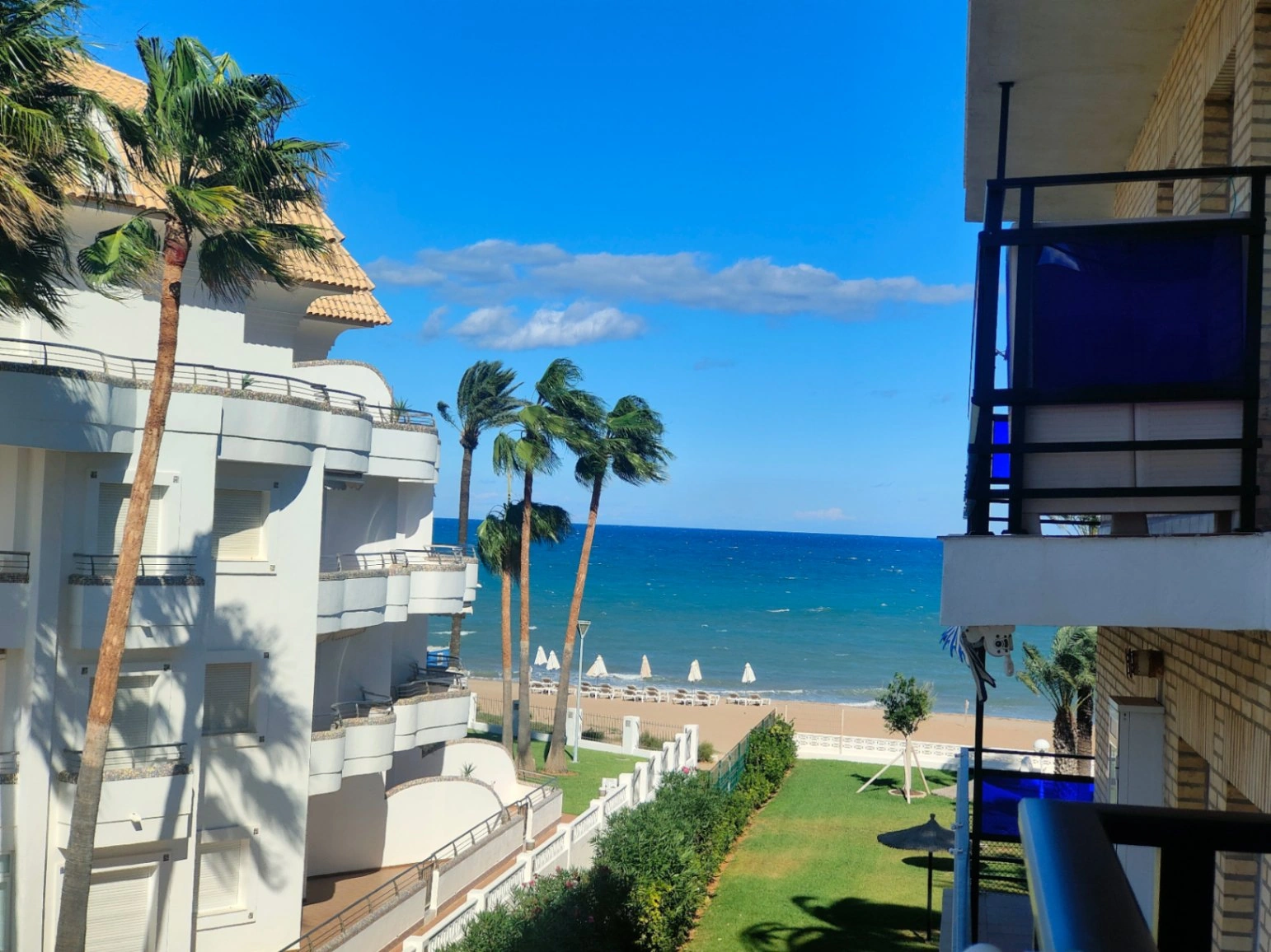 Apartamento en Denia. Primera línea