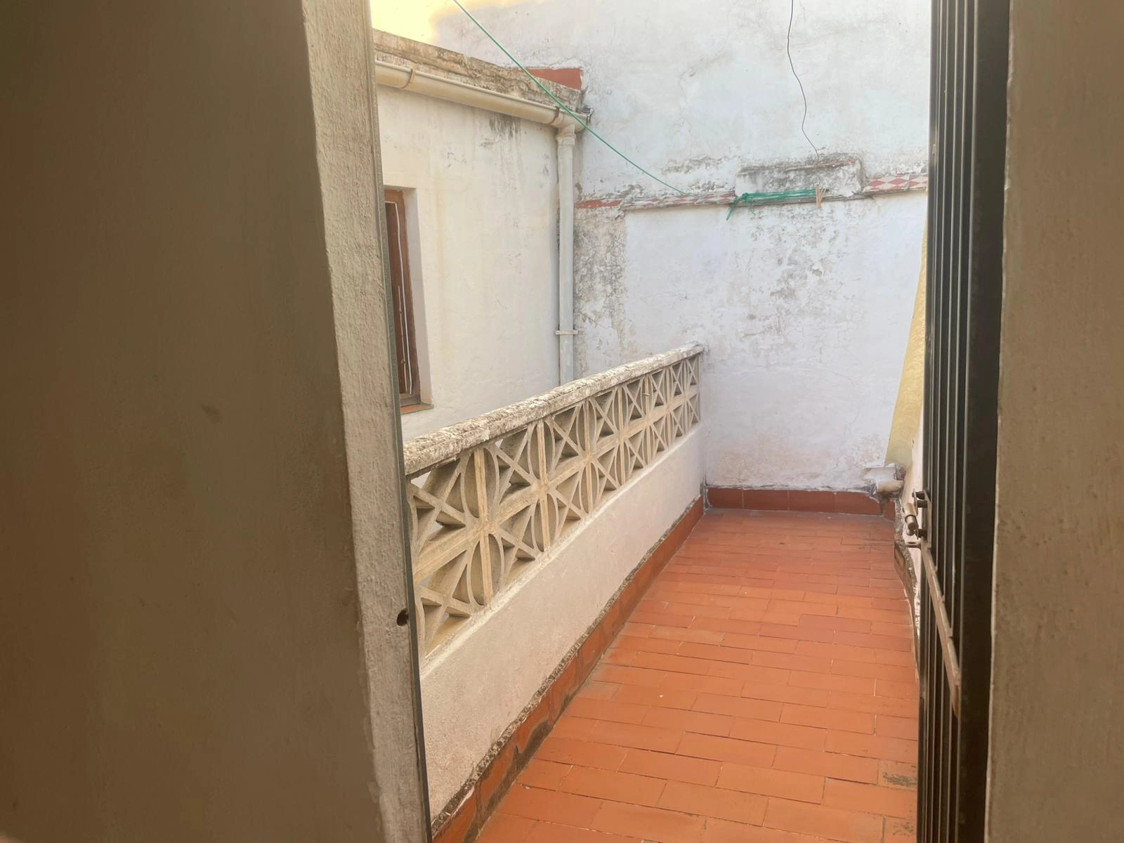 Casa de pueblo en el casco antiguo de Dénia – ¡Una inversión con gran potencial!