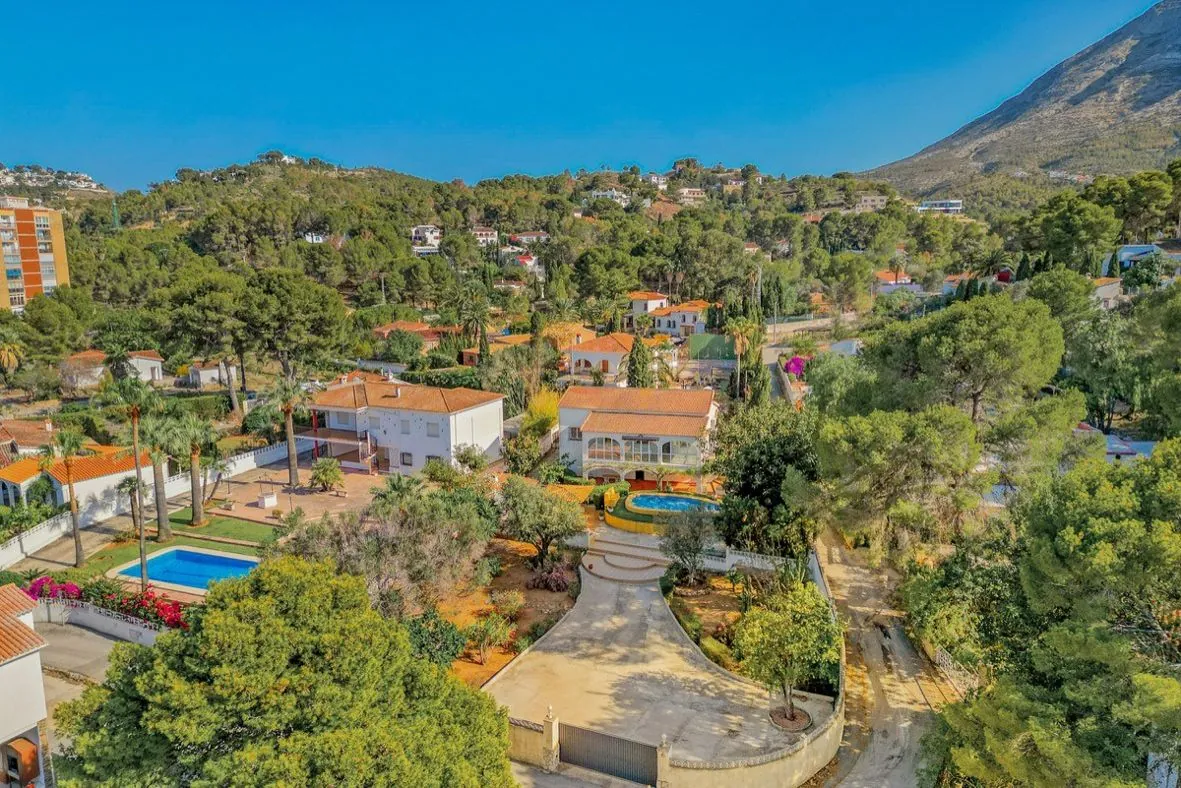 Villa clásica en Las Rotas, Dénia.