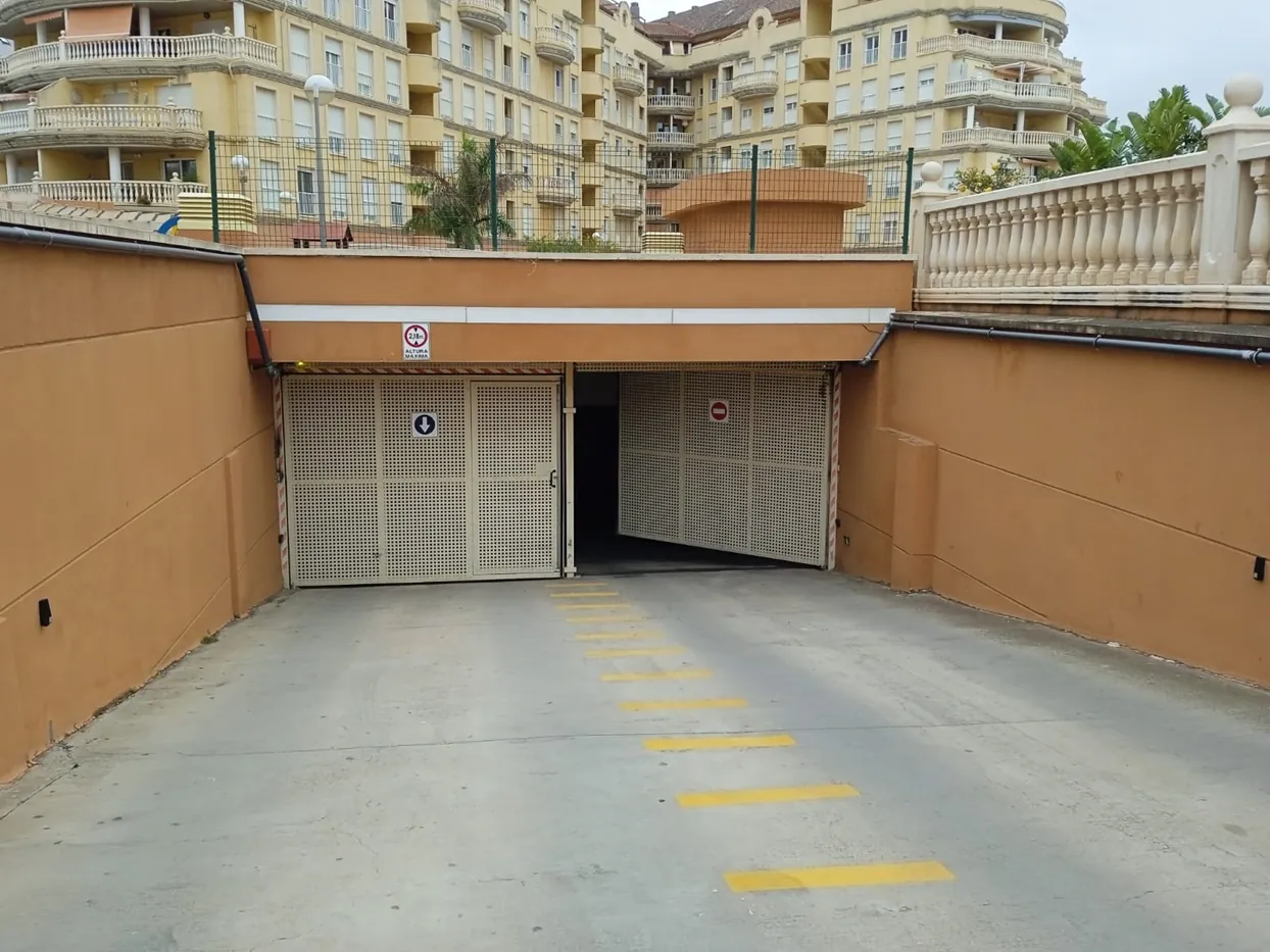 EN VENTA 2 PLAZAS DE PARKING