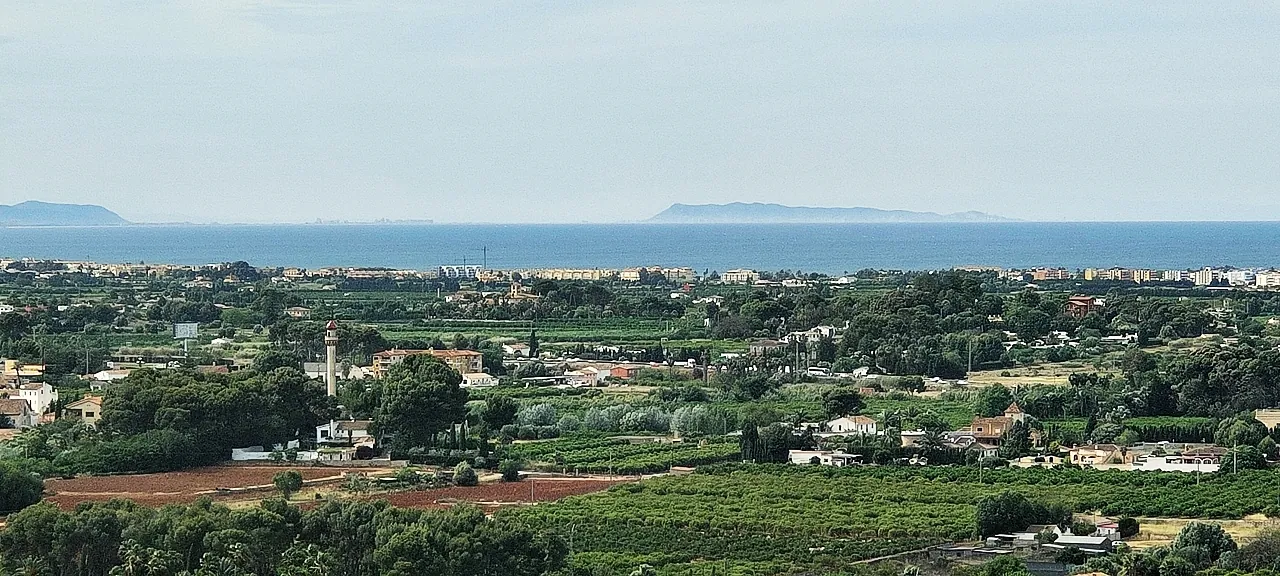 Parcela en Denia con vistas al mar